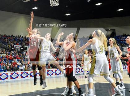 Thumbnail 1 in Pottsville vs. Pocahontas (AAA 4A Final) photogallery.