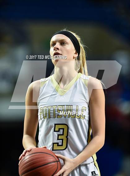 Thumbnail 1 in Pottsville vs. Pocahontas (AAA 4A Final) photogallery.