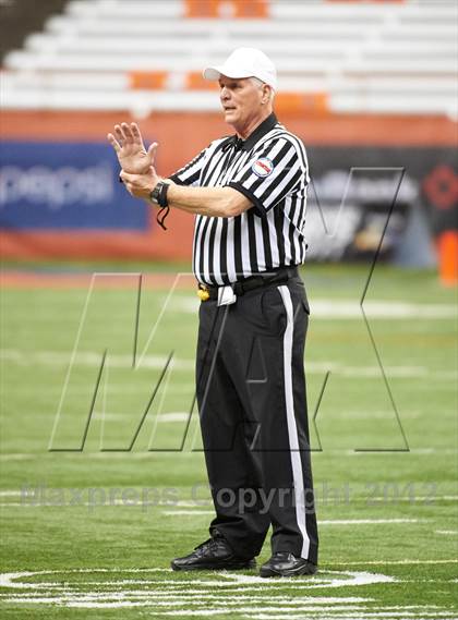 Thumbnail 2 in Orchard Park vs. New Rochelle (NYSPHSAA Class AA Final) photogallery.