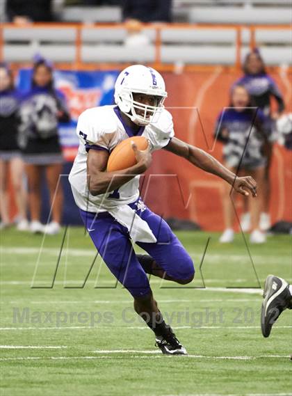 Thumbnail 2 in Orchard Park vs. New Rochelle (NYSPHSAA Class AA Final) photogallery.