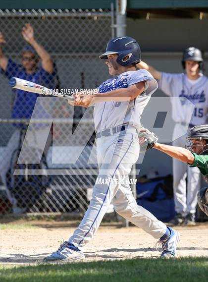 Thumbnail 2 in Tahanto Regional vs. Hopedale (MIAA Division 4 Central Final) photogallery.