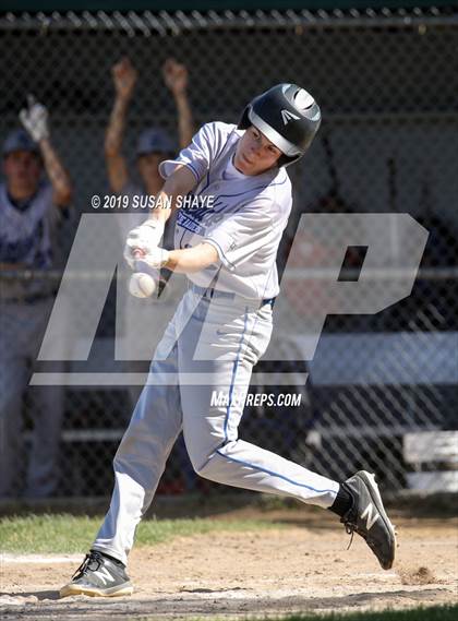 Thumbnail 3 in Tahanto Regional vs. Hopedale (MIAA Division 4 Central Final) photogallery.