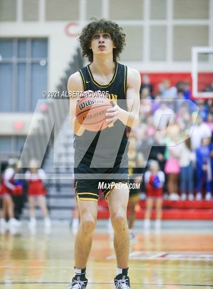 Thumbnail 3 in Avon @ Plainfield photogallery.