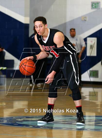 Thumbnail 3 in Buckley vs. Sylmar photogallery.