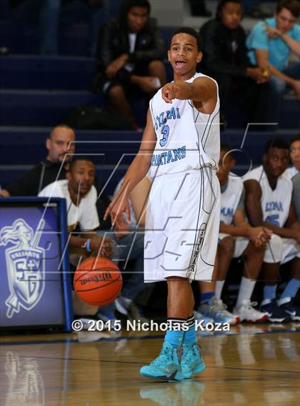 Thumbnail 3 in Buckley vs. Sylmar photogallery.