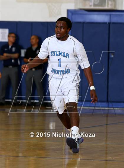 Thumbnail 1 in Buckley vs. Sylmar photogallery.