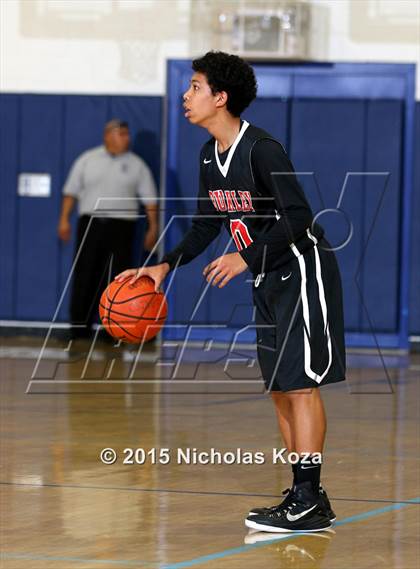 Thumbnail 3 in Buckley vs. Sylmar photogallery.