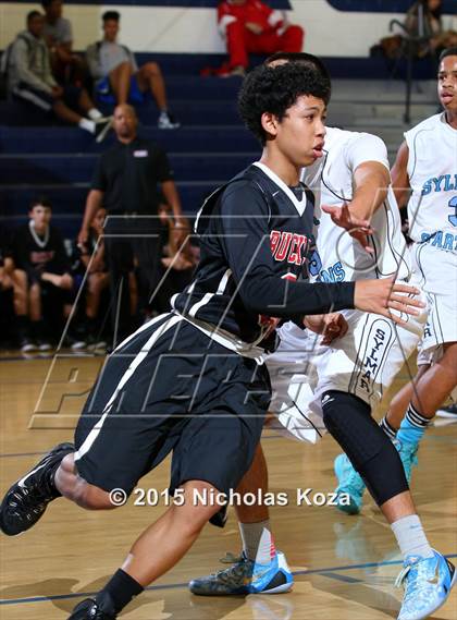 Thumbnail 2 in Buckley vs. Sylmar photogallery.