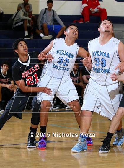 Thumbnail 2 in Buckley vs. Sylmar photogallery.