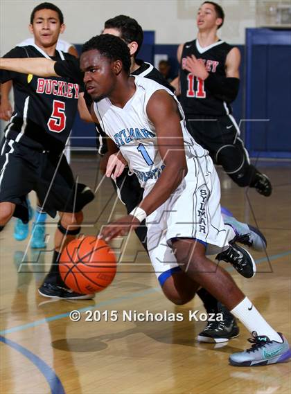 Thumbnail 3 in Buckley vs. Sylmar photogallery.