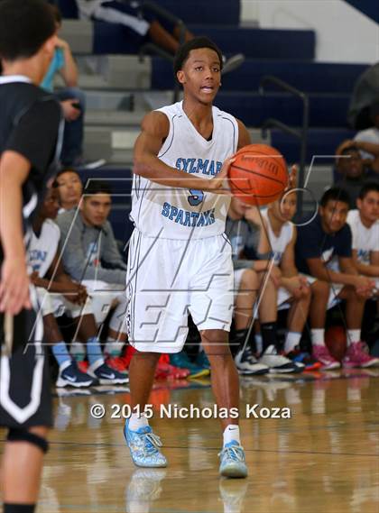 Thumbnail 2 in Buckley vs. Sylmar photogallery.