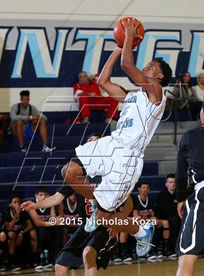 Thumbnail 3 in Buckley vs. Sylmar photogallery.