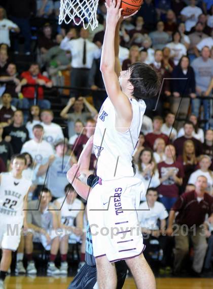 Thumbnail 2 in Muhlenberg County vs Breckinridge County (KHSAA 3rd Region Tournament) photogallery.