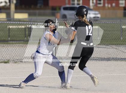 Thumbnail 3 in Bismarck-Henning/Rossville-Alvin @ Salt Fork photogallery.