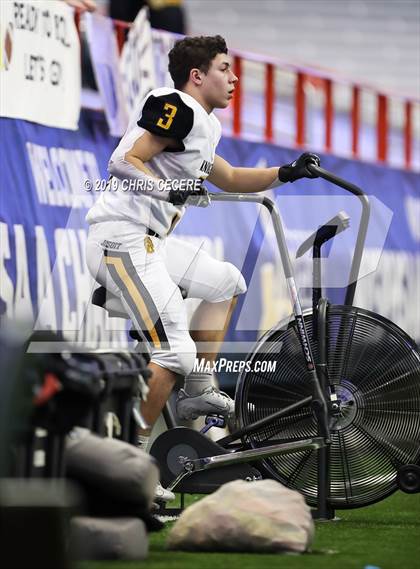 Thumbnail 3 in New Rochelle vs. McQuaid Jesuit (NYSPHSAA Class AA Championship) photogallery.