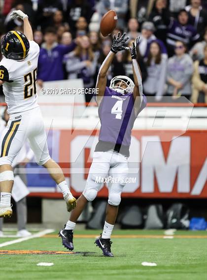 Thumbnail 2 in New Rochelle vs. McQuaid Jesuit (NYSPHSAA Class AA Championship) photogallery.