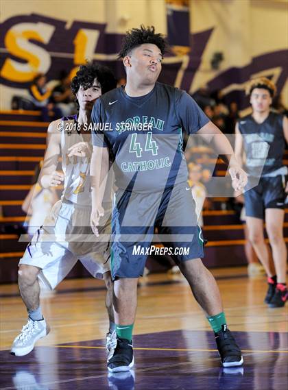 Thumbnail 1 in Moreau Catholic @ Kennedy photogallery.