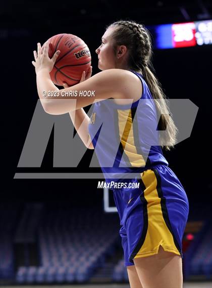 Thumbnail 3 in Sahuarita vs Amphitheater (MLK Basketball Classic) photogallery.
