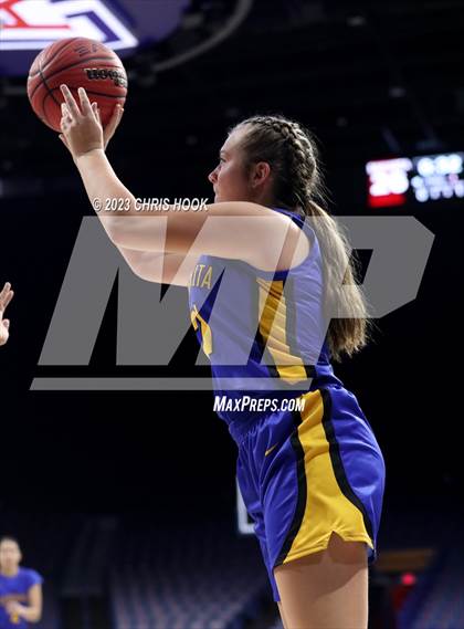 Thumbnail 1 in Sahuarita vs Amphitheater (MLK Basketball Classic) photogallery.