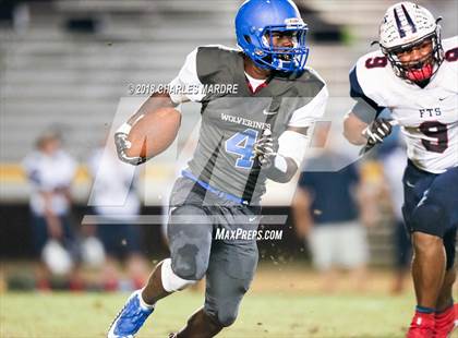 Thumbnail 1 in Terry Sanford @ Westover photogallery.