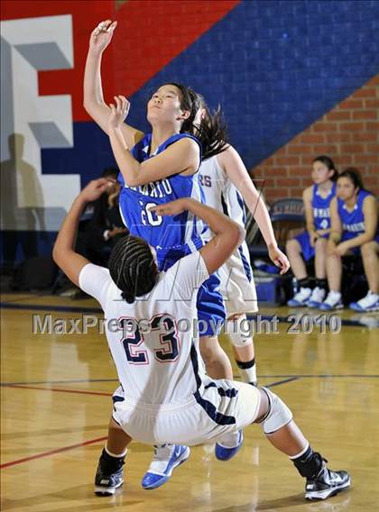 Thumbnail 3 in San Marino @ La Salle (CIF SS D4A Playoffs) photogallery.