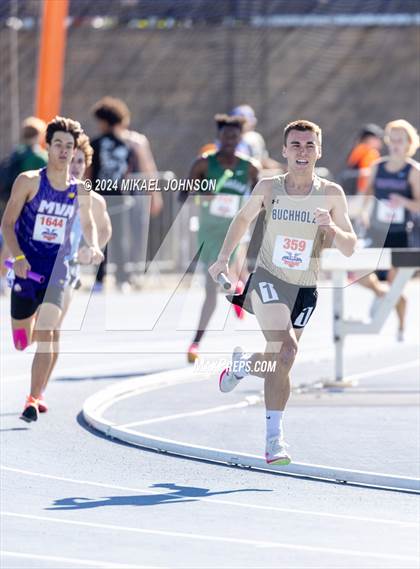 Thumbnail 3 in UF Relays (Saturday - 4 x 800 Meter Heat 1) photogallery.