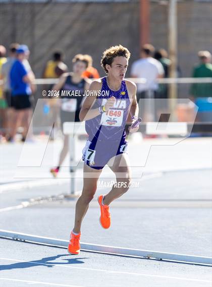 Thumbnail 3 in UF Relays (Saturday - 4 x 800 Meter Heat 1) photogallery.