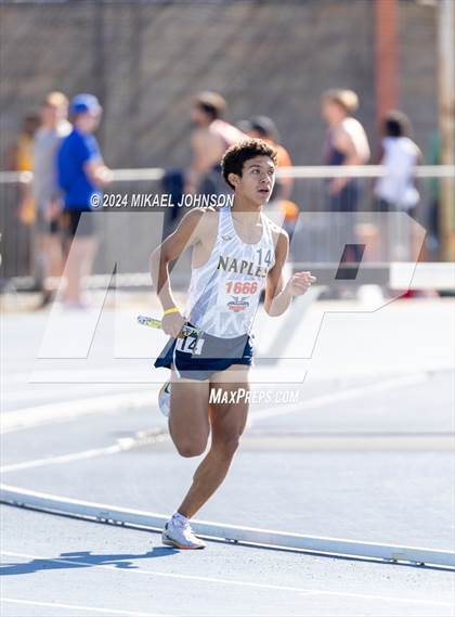 Thumbnail 2 in UF Relays (Saturday - 4 x 800 Meter Heat 1) photogallery.