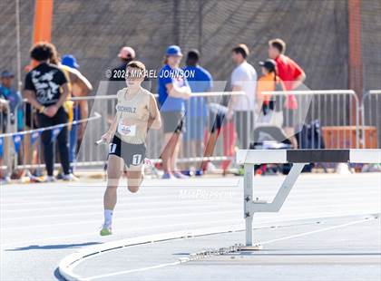 Thumbnail 2 in UF Relays (Saturday - 4 x 800 Meter Heat 1) photogallery.