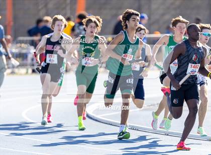 Thumbnail 1 in UF Relays (Saturday - 4 x 800 Meter Heat 1) photogallery.