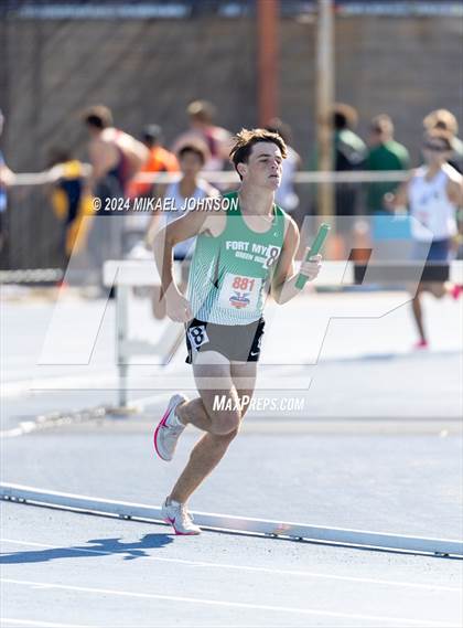 Thumbnail 1 in UF Relays (Saturday - 4 x 800 Meter Heat 1) photogallery.