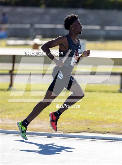 Thumbnail 3 in UF Relays (Saturday - 4 x 800 Meter Heat 1) photogallery.
