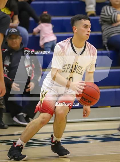 Thumbnail 2 in Onate vs. Espanola Valley (Jalene Berger Allstate Holiday Hoops Classic) photogallery.