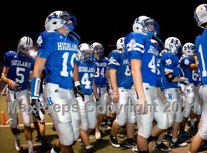 Thumbnail 1 in Highlands vs. Dixie Heights (KHSAA Class 5A Commonwealth Gridiron Bowl) photogallery.
