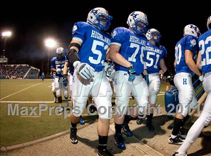 Thumbnail 2 in Highlands vs. Dixie Heights (KHSAA Class 5A Commonwealth Gridiron Bowl) photogallery.