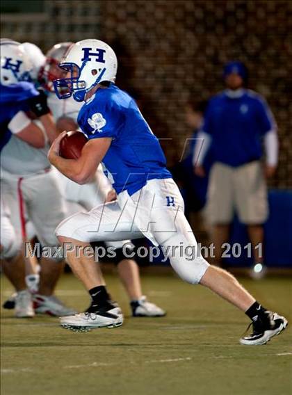 Thumbnail 2 in Highlands vs. Dixie Heights (KHSAA Class 5A Commonwealth Gridiron Bowl) photogallery.