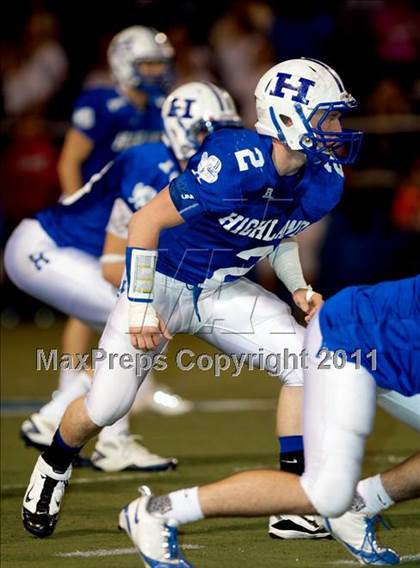 Thumbnail 3 in Highlands vs. Dixie Heights (KHSAA Class 5A Commonwealth Gridiron Bowl) photogallery.