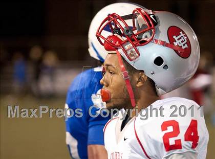 Thumbnail 3 in Highlands vs. Dixie Heights (KHSAA Class 5A Commonwealth Gridiron Bowl) photogallery.