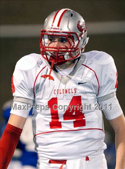 Thumbnail 3 in Highlands vs. Dixie Heights (KHSAA Class 5A Commonwealth Gridiron Bowl) photogallery.