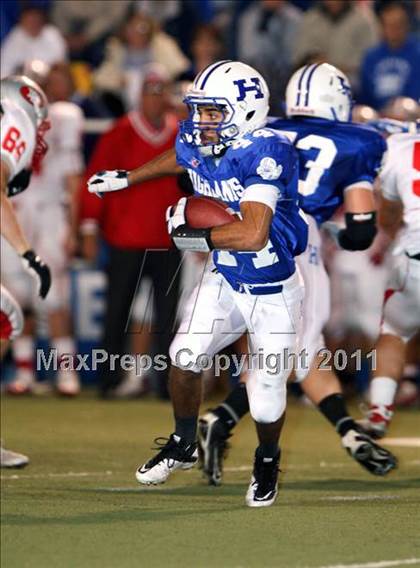 Thumbnail 1 in Highlands vs. Dixie Heights (KHSAA Class 5A Commonwealth Gridiron Bowl) photogallery.