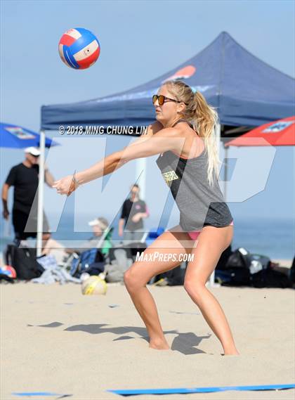 Thumbnail 3 in Mira Costa vs. Palisades (IBVL Competition) photogallery.