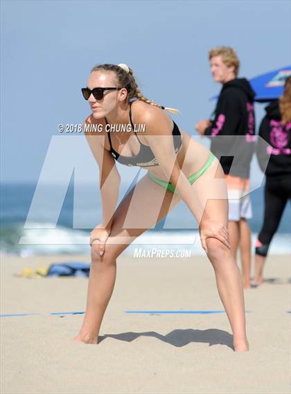Thumbnail 1 in Mira Costa vs. Palisades (IBVL Competition) photogallery.