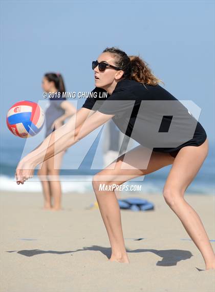 Thumbnail 3 in Mira Costa vs. Palisades (IBVL Competition) photogallery.
