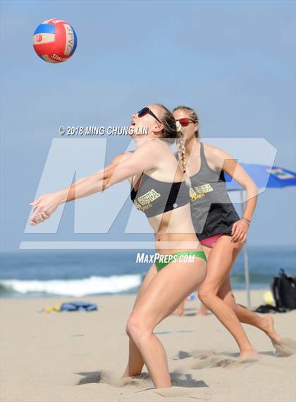 Thumbnail 3 in Mira Costa vs. Palisades (IBVL Competition) photogallery.