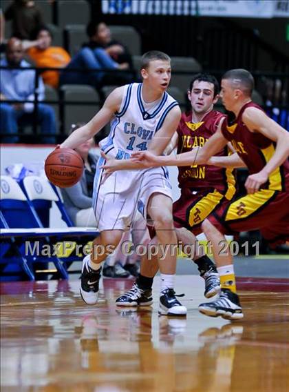 Thumbnail 1 in Tulare Union vs. Clovis North (CIF CS D2 Final) photogallery.