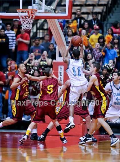 Thumbnail 3 in Tulare Union vs. Clovis North (CIF CS D2 Final) photogallery.