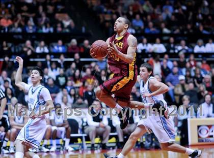 Thumbnail 2 in Tulare Union vs. Clovis North (CIF CS D2 Final) photogallery.