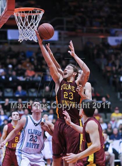 Thumbnail 1 in Tulare Union vs. Clovis North (CIF CS D2 Final) photogallery.