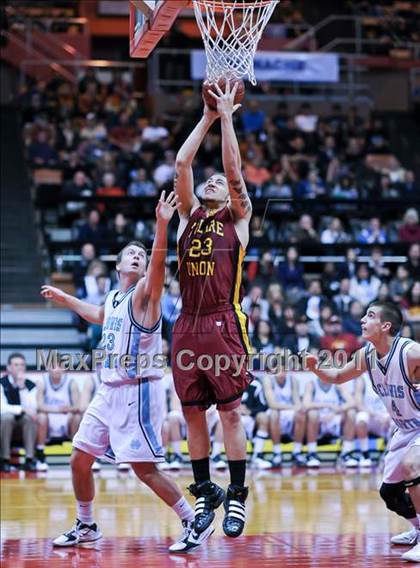 Thumbnail 3 in Tulare Union vs. Clovis North (CIF CS D2 Final) photogallery.