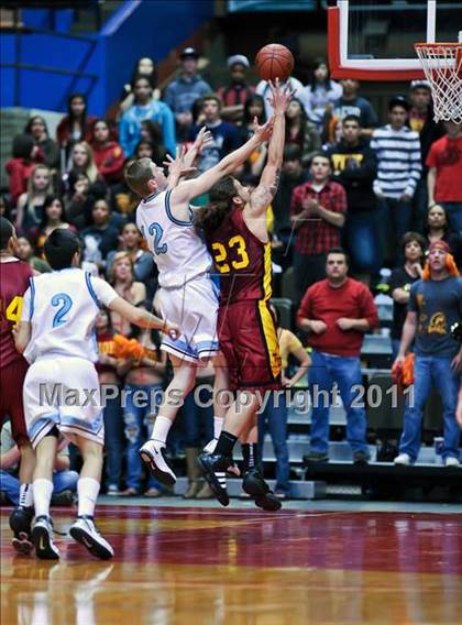 Thumbnail 2 in Tulare Union vs. Clovis North (CIF CS D2 Final) photogallery.
